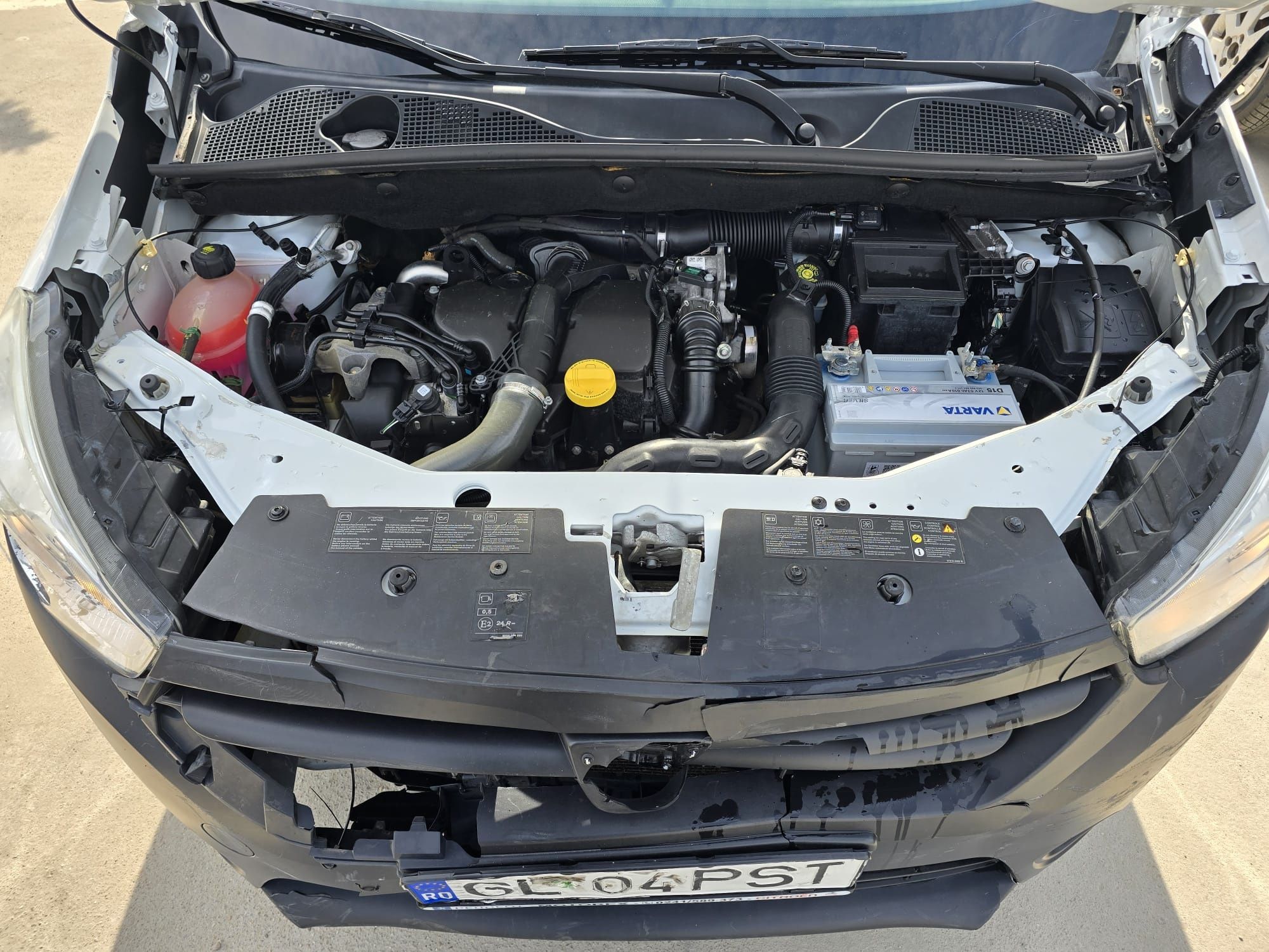 Dacia Dokker 1.5 Diesel 2015 avariat,lovit,defect