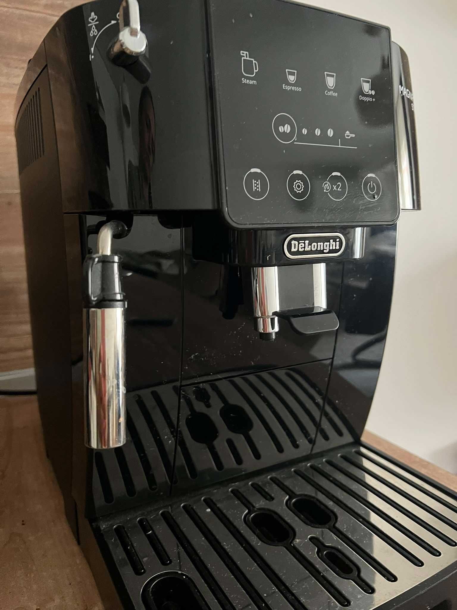 Kафеавтомат DeLonghi Magnifica Start