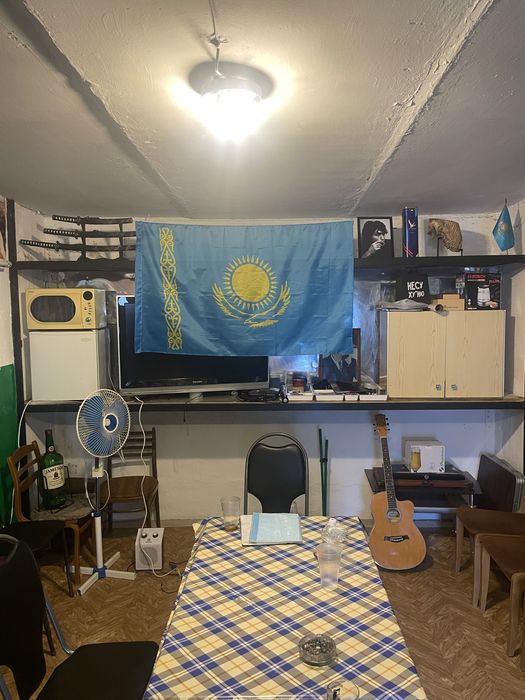 Продам гараж, в г. Павлодар. Гараж оборудован под отдых для мужчин