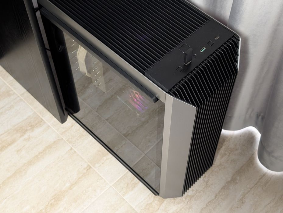 PC Gaming cu i5-13500, RTX 5060Ti, 32Gb 6600Mhz DDR5, Samsung 990 PRO