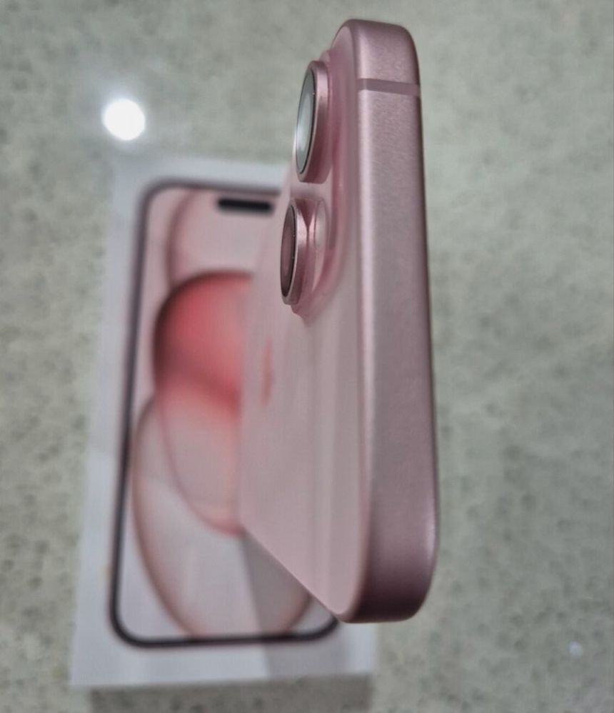 Apple iPhone 15 - 128GB - розов