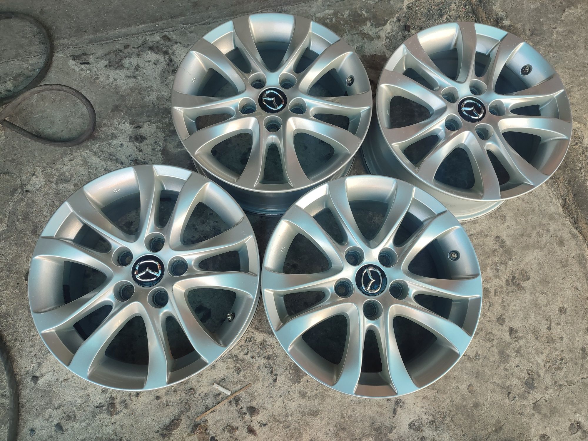 16" оригинални алуминиеви за Mazda 6,3,Cx3...