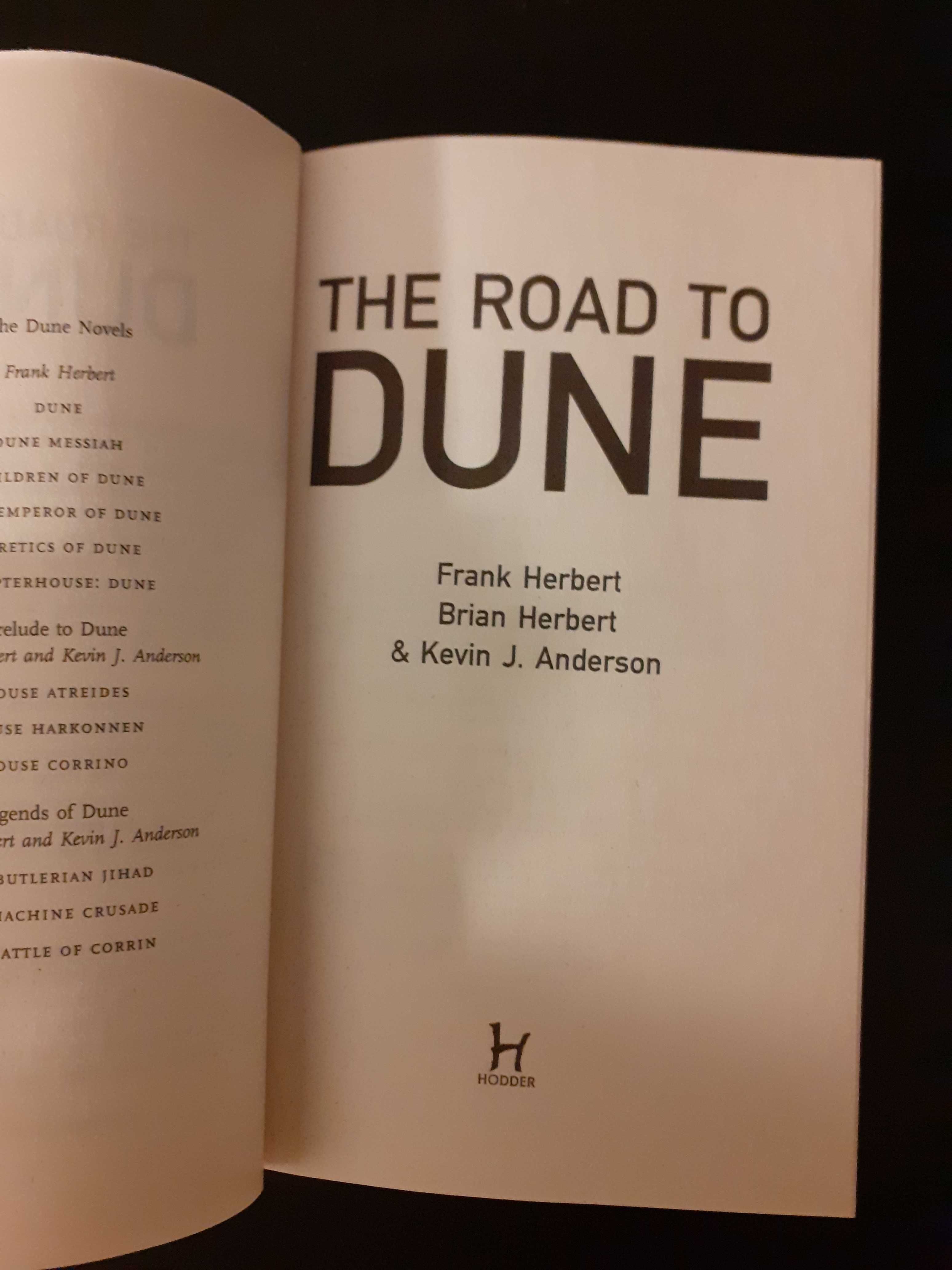 The Road to Dune: New stories (science fiction)