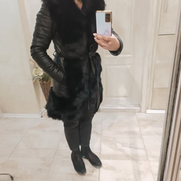 Кожено палто с лисица