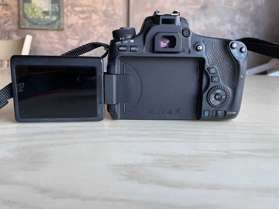 Canon EOS 760D + обектив
