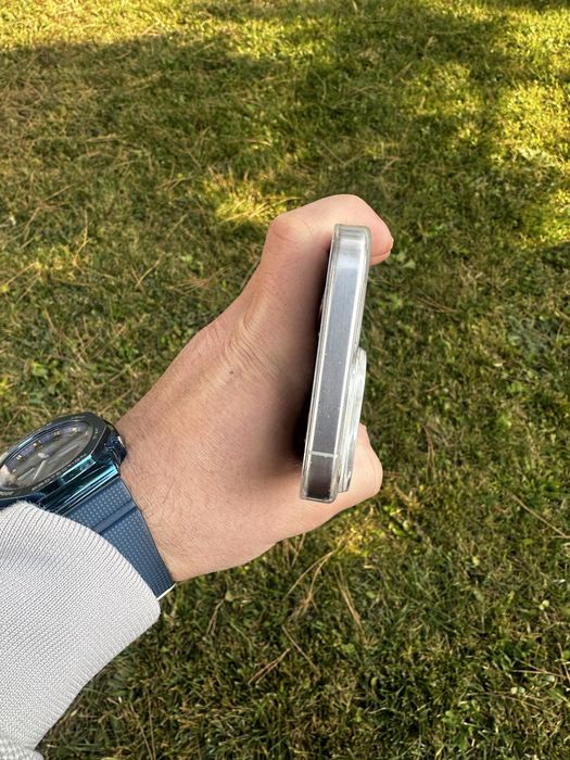 Iphone 15 pro max 90%