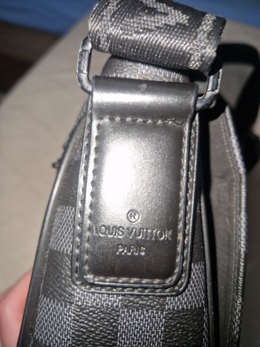 Louis Vuitton мъжка чанта през рамо оригинална закупена от Италия