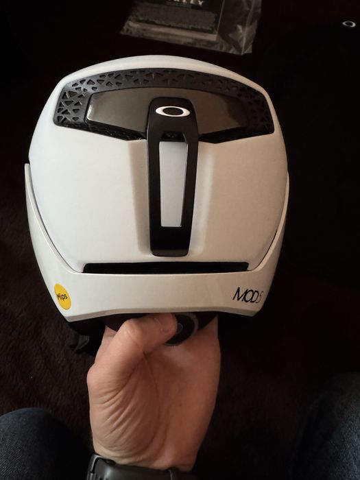 Ски каска Oakley Mod 5