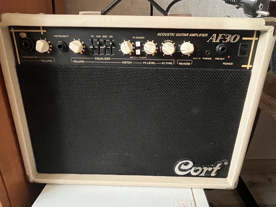 Комбоусилитель cort af30 acoustic guitar amplifier