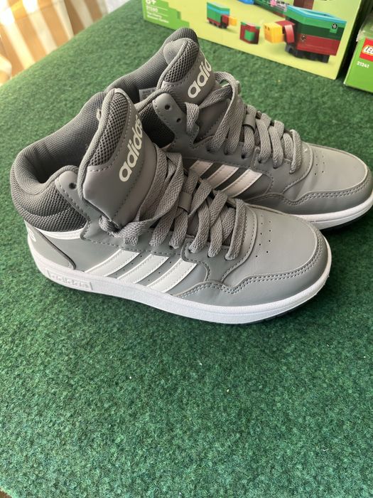 Adidas Pantofi Sport HOOPS nr 32