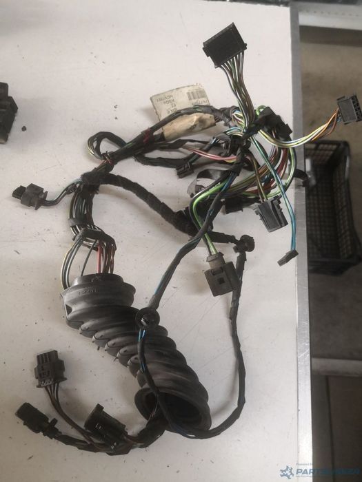 Instalatie electrica ușa stanga fata MERCEDES-BENZ SPRINTER 3,5-t Box (906) [ 2006 - > ] OEM 7677529
