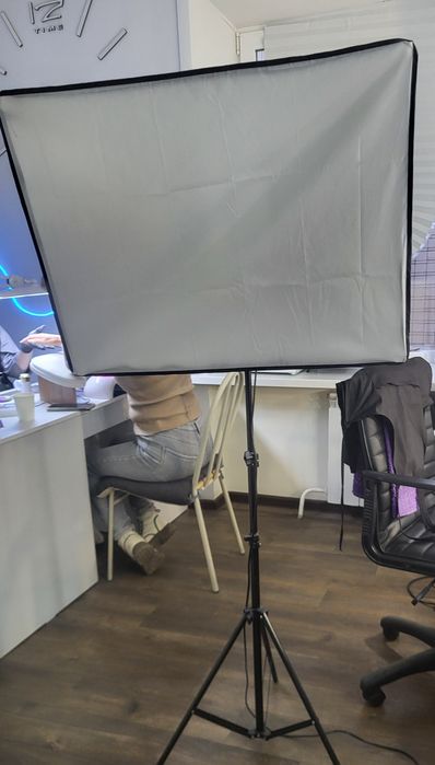 Продам лампу для съемок