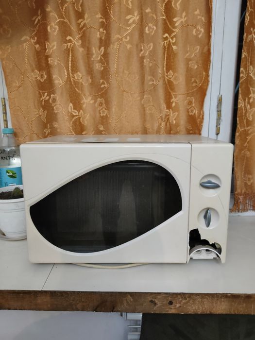 Микроволновка на запчасти