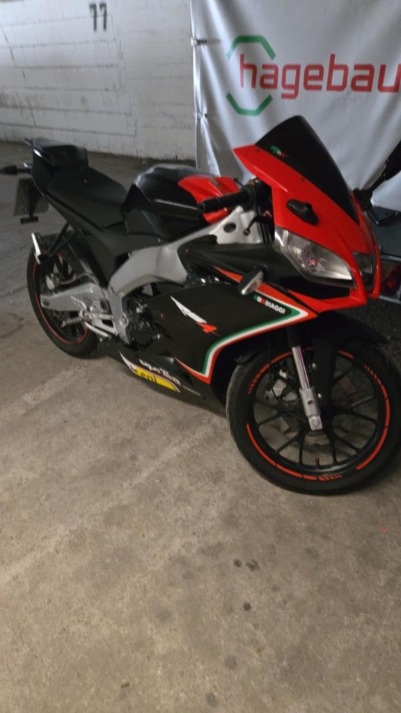 Motor Aprillia 125