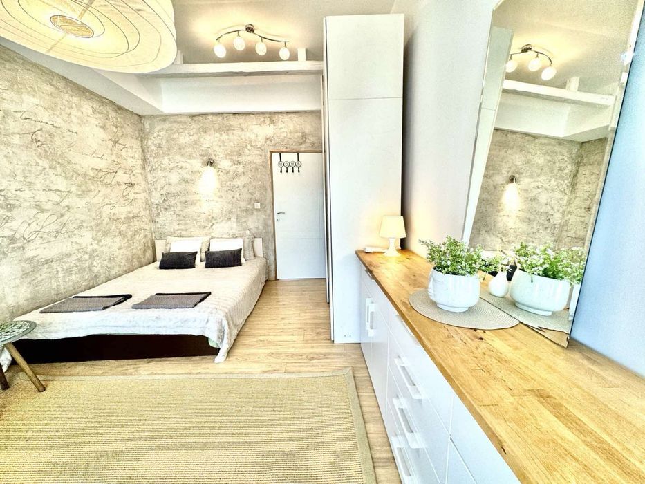 Три стаен Мансарден апартамент-кв. Оборище