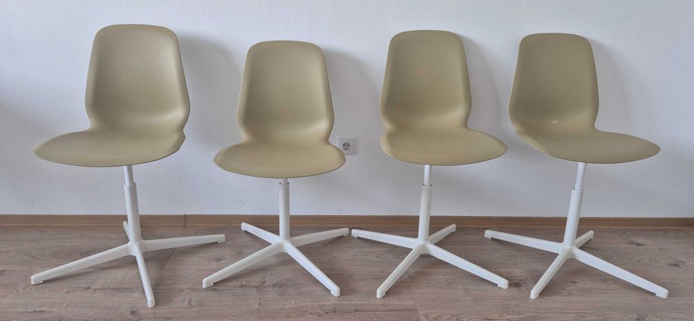 4 Scaune rotative pentru birou