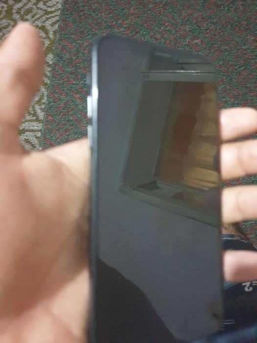 Iphone x ideal radnoi hechqayeri alishmagan