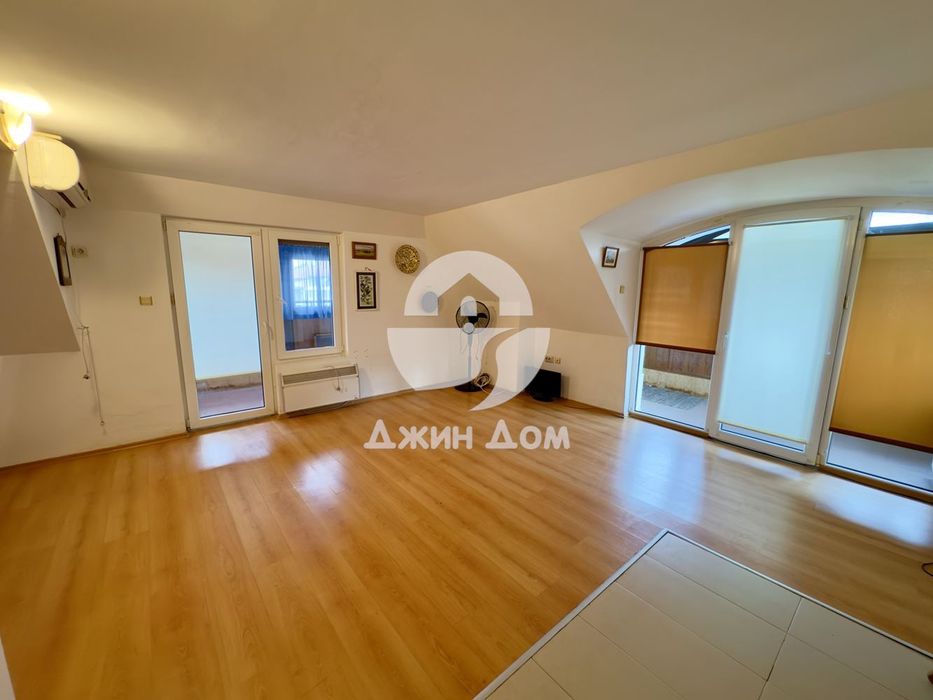 Едностаен апартамент в жилищна сграда с ГЛЕДКА МОРЕ, гр. Несебър