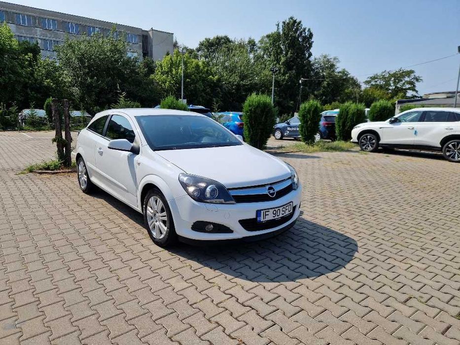 Opel Astra H Gtc