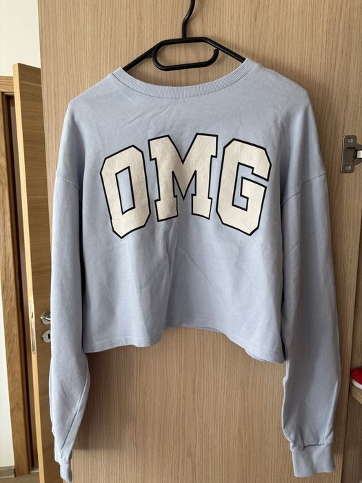 Продавам дамски блузи и сутчър