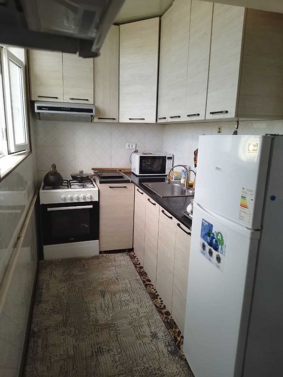 Продаётся 2 комнатная квартира Сергели 6А. Кирпичный дом 2/5/7 у Метро