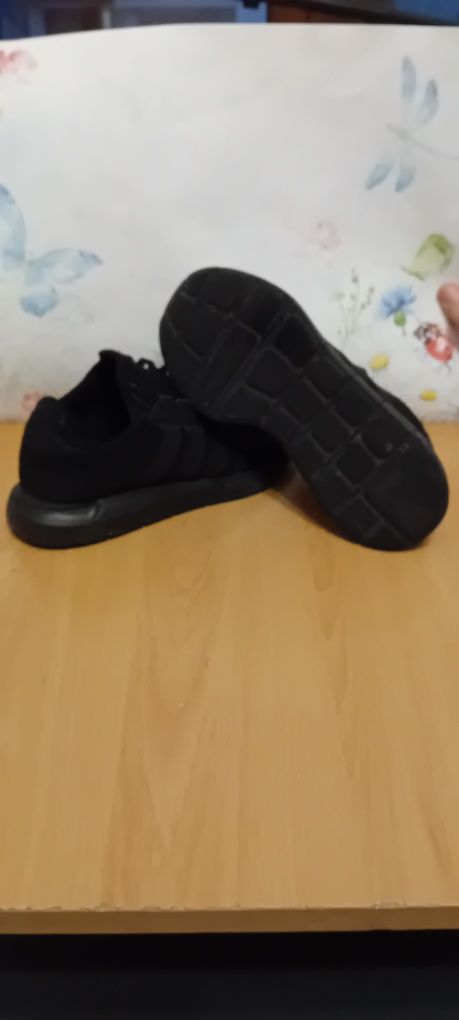 Маратонки Adidas 20лв.