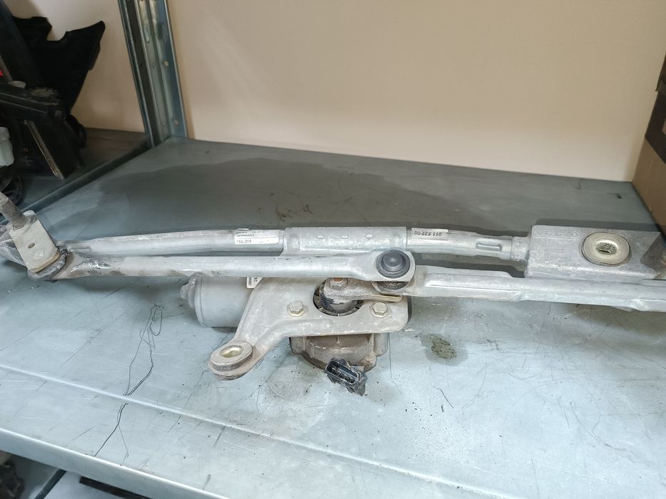 Моторче за чистачки и механизми за Volvo XC70 00-05