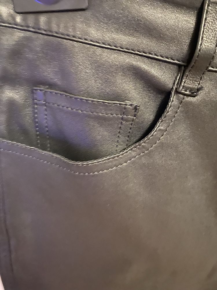 Pantaloni piele Massimo dutti