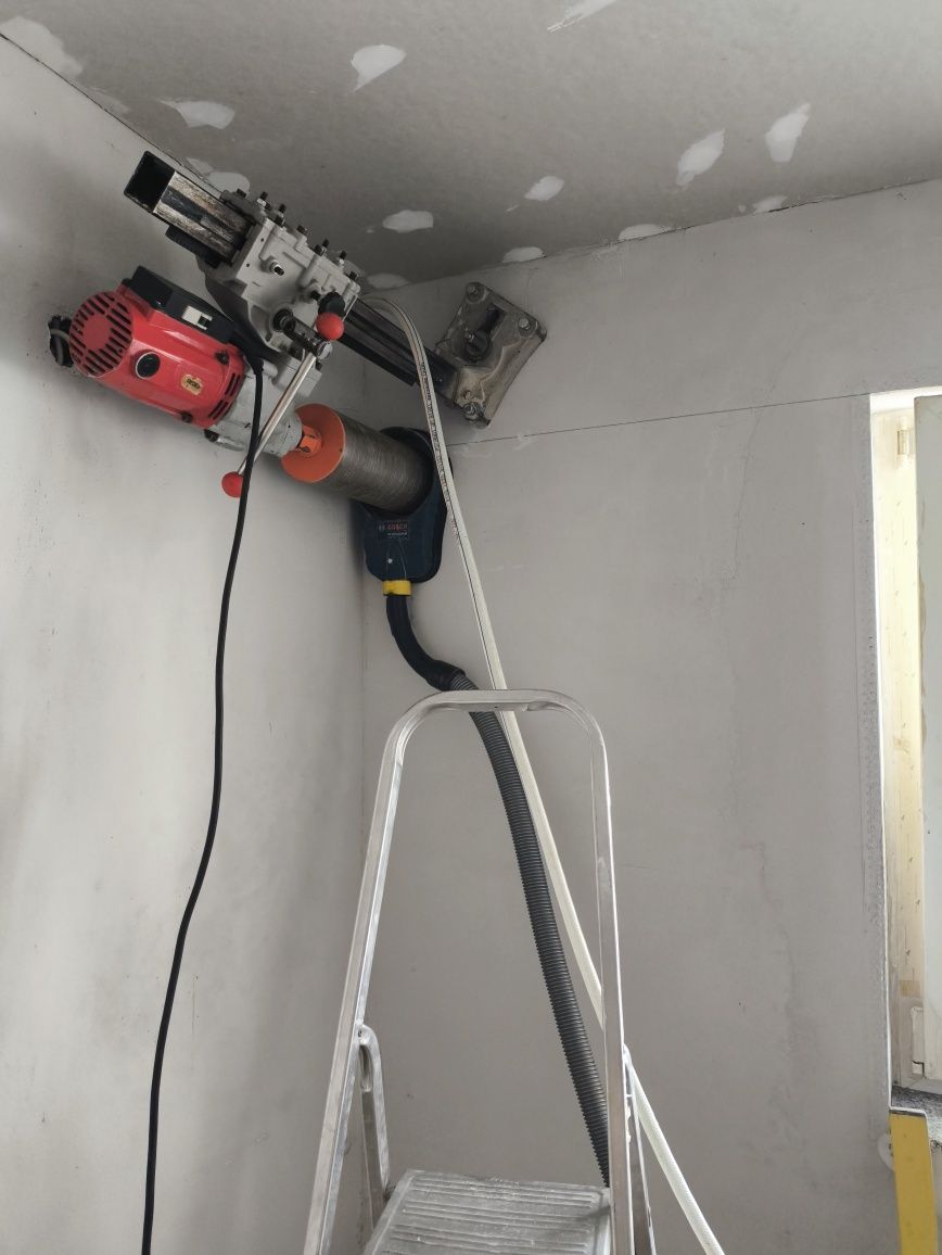 CAROTĂRI DIAMANTATE ! GĂURI pentru Hote Centrale Ventilație AC, etc..!