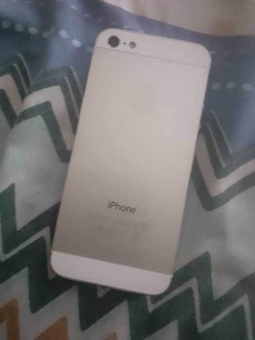 обменяю айфон 5.