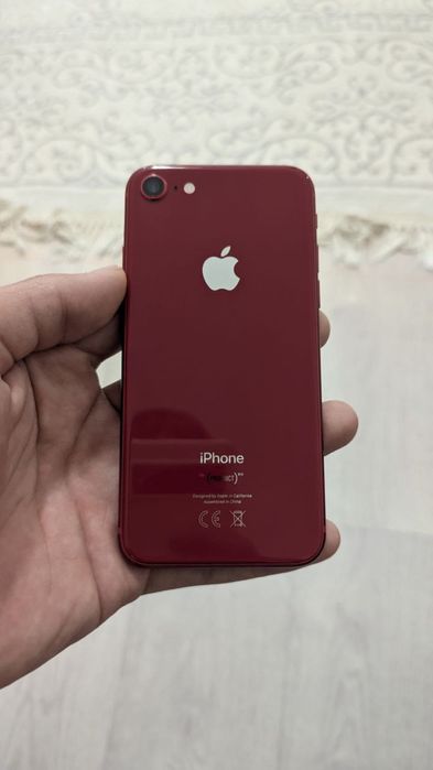 Айфон 8 продам.