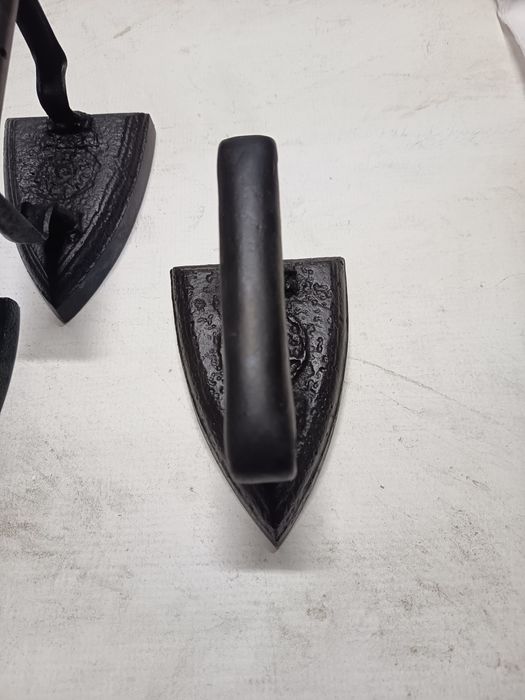 Fier de călcat vechi