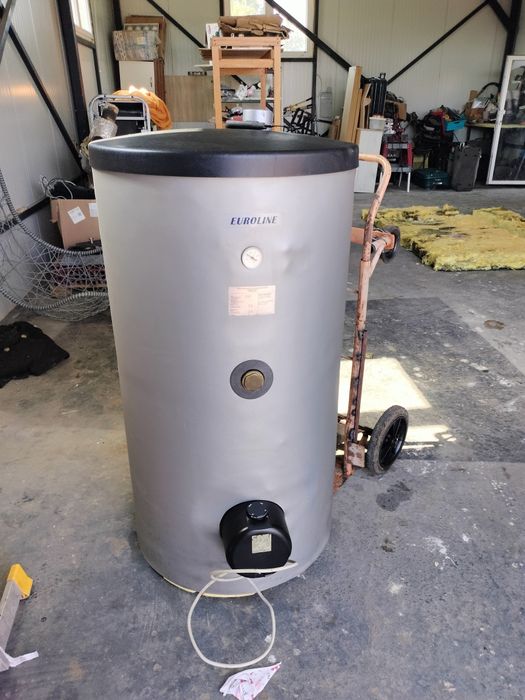 Vând ancalziri centrale pe peleți lemne și injector combustibil ulei.