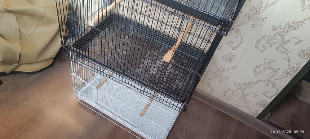 Срочно продам клетки для птиц