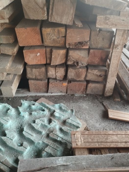 Продавам. Сух дървен материал