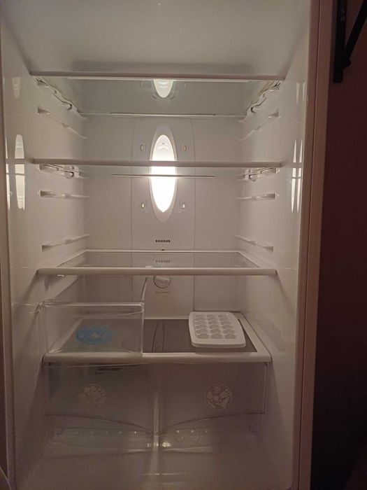 Комбиниран хладилник LG no frost