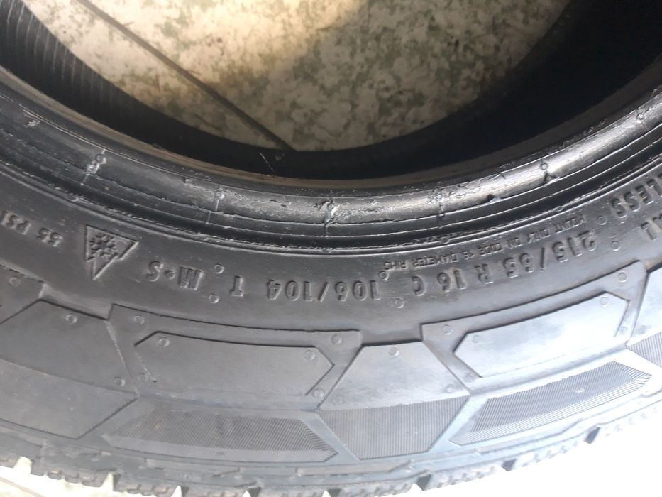 4 anvelope 215/65/16 C Continental de iarna