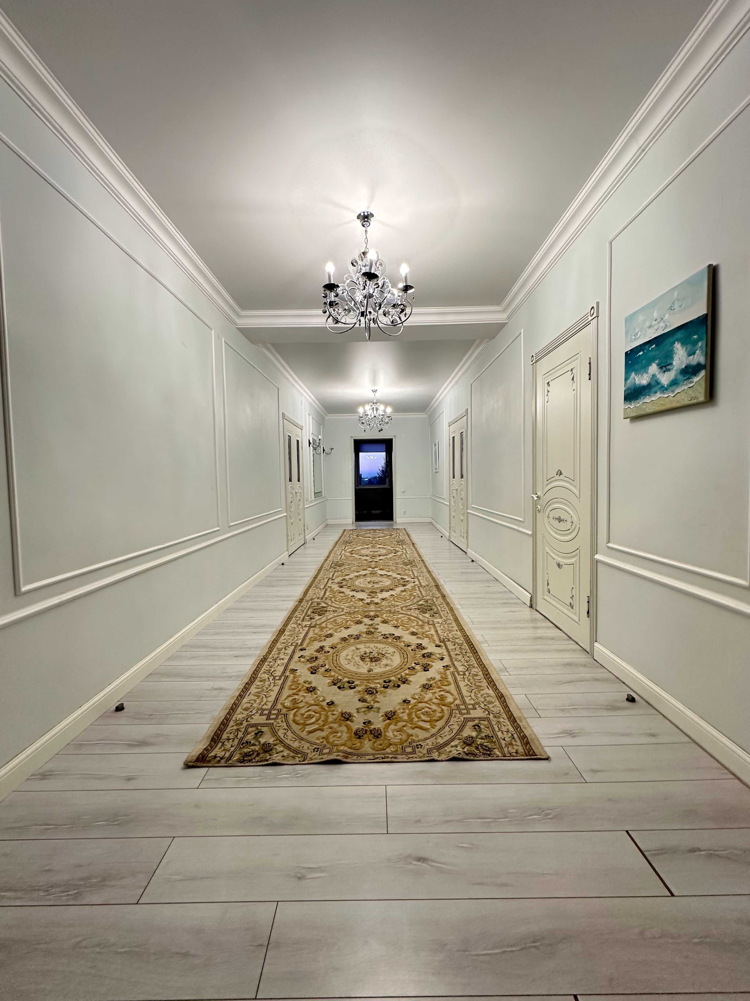 6-ти ком дом 336 м². мкр Таугуль. С гаражом и участком 10 соток.