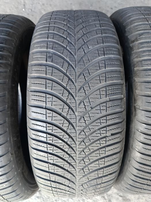 Всесезонни гуми -2021г.-17цола-215/55-1бр.-90лв."GOOD YEAR"