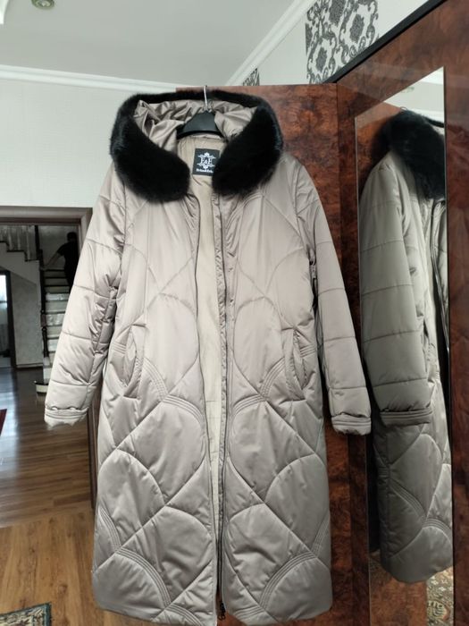 Продам вернюю одежду. Пальто, куртки