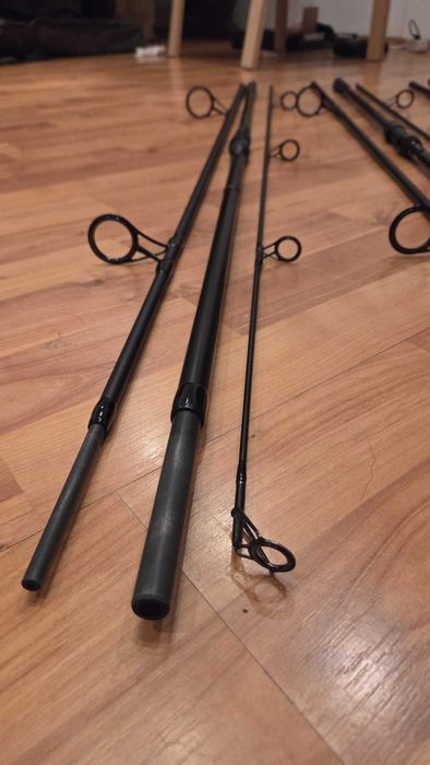 Lansete Okuma Custom Black, 3.90m, 3.5lbs, 3buc + Husa Caperlan
