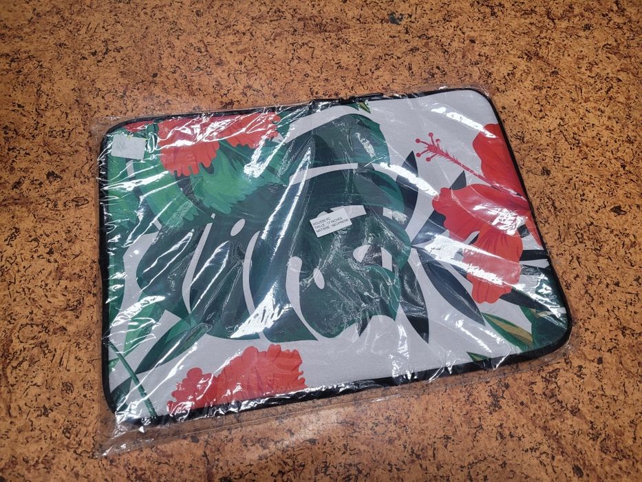 Калъфи за таблет/ лаптоп 17 инча