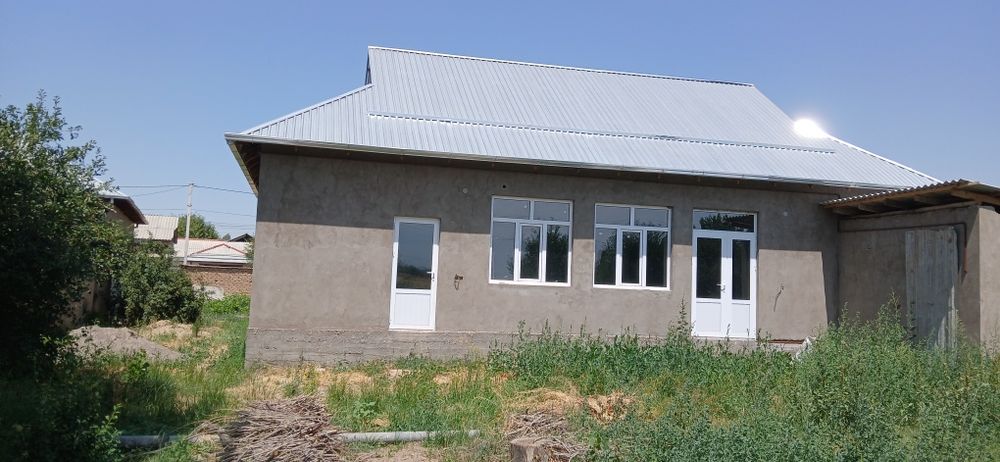 Toshkent viloyati Yuqori Chirchiq tumani  Uy sotiladi