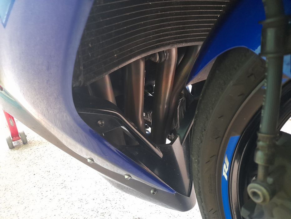Продавам YAMAHA YZF R1