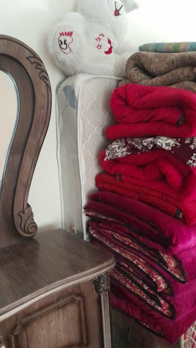 Продаётся спалний гарнитур в хорошем качестве и состоянии срочно