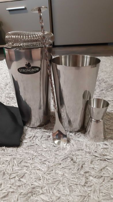 Set cocktail din oțel inoxidabil