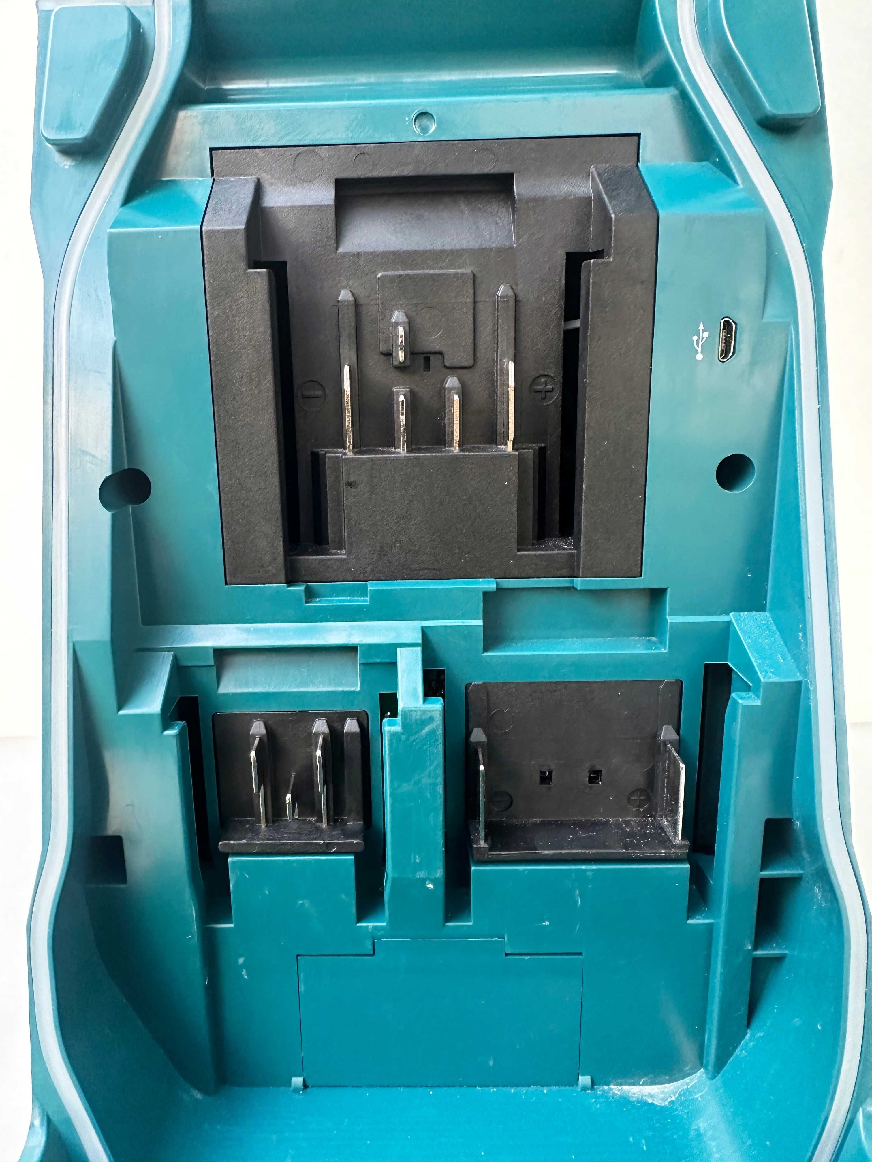 Makita MR004G - Aкумулаторно строително радио с Bluetooth