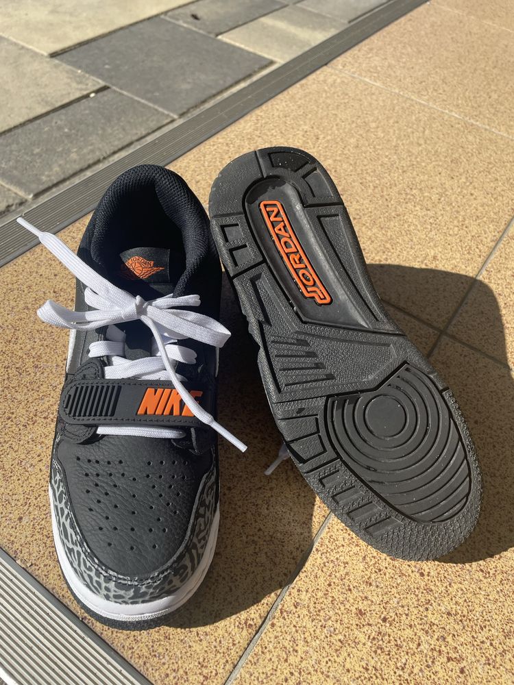 Vand Air Jordan Legacy