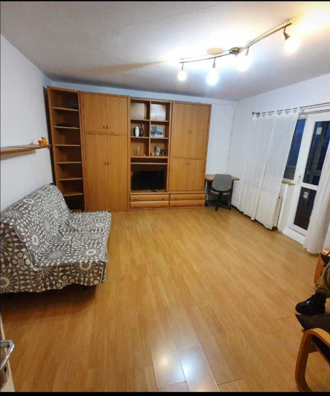 Vanzare Apartament 2 camere, Teatrul Masca, decomandat, 62 m^2 utili