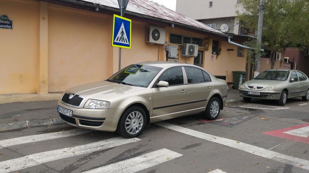 Skoda Superb 2006